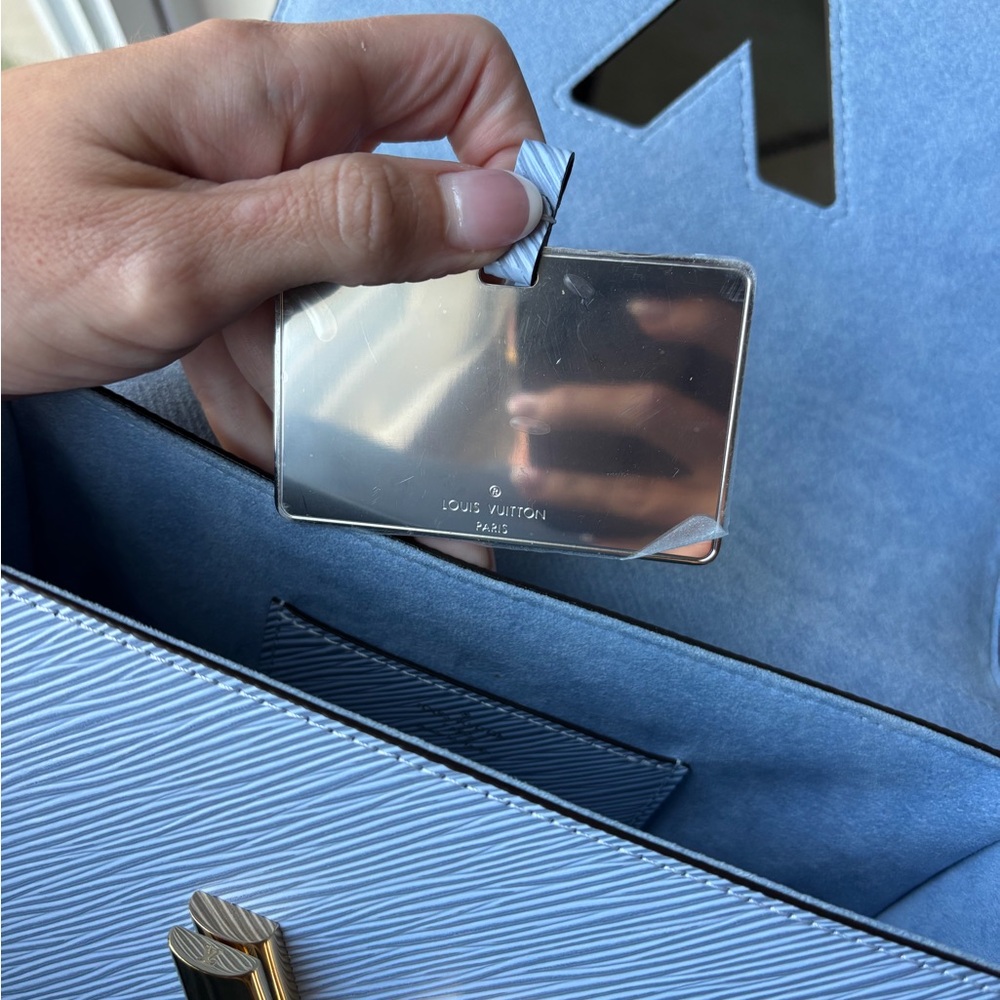 Louis Vuitton Light Blue Crossbody Bag with Gold Accent - Picture 7 of 8
